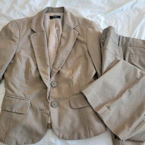 Light brown suit sz 2-4